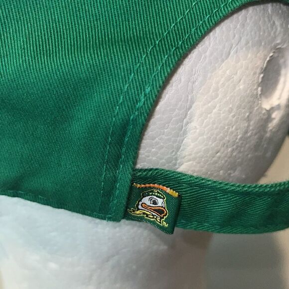 Oregon Ducks OU Green Sloop Happy Duck Logo Baseball Golf hat Cap - Picture 2 of 4